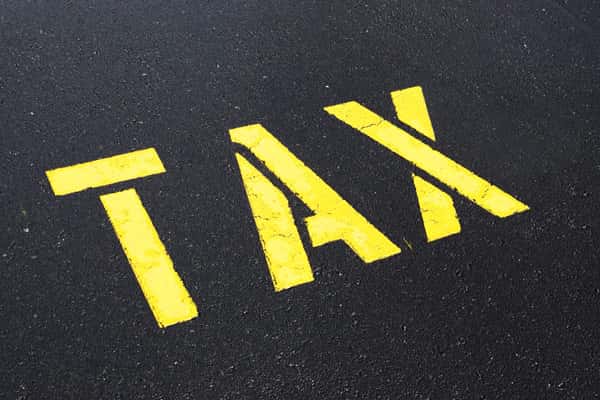 駐車場の収入にかかる税金とは？ 7つの税金と節税方法を解説